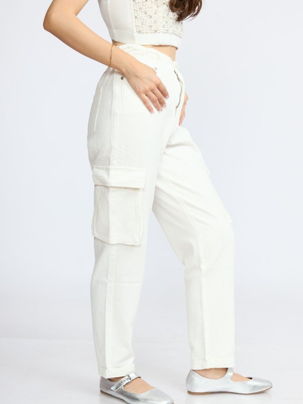 Women’s High Rise Cargo Pants with Elastic Back Waist & Utility Pockets